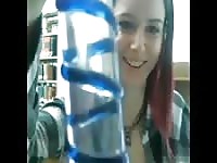 Echtes Camgirl in Bibliothek
