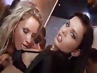 Heiße Orgie für sexy Bitch